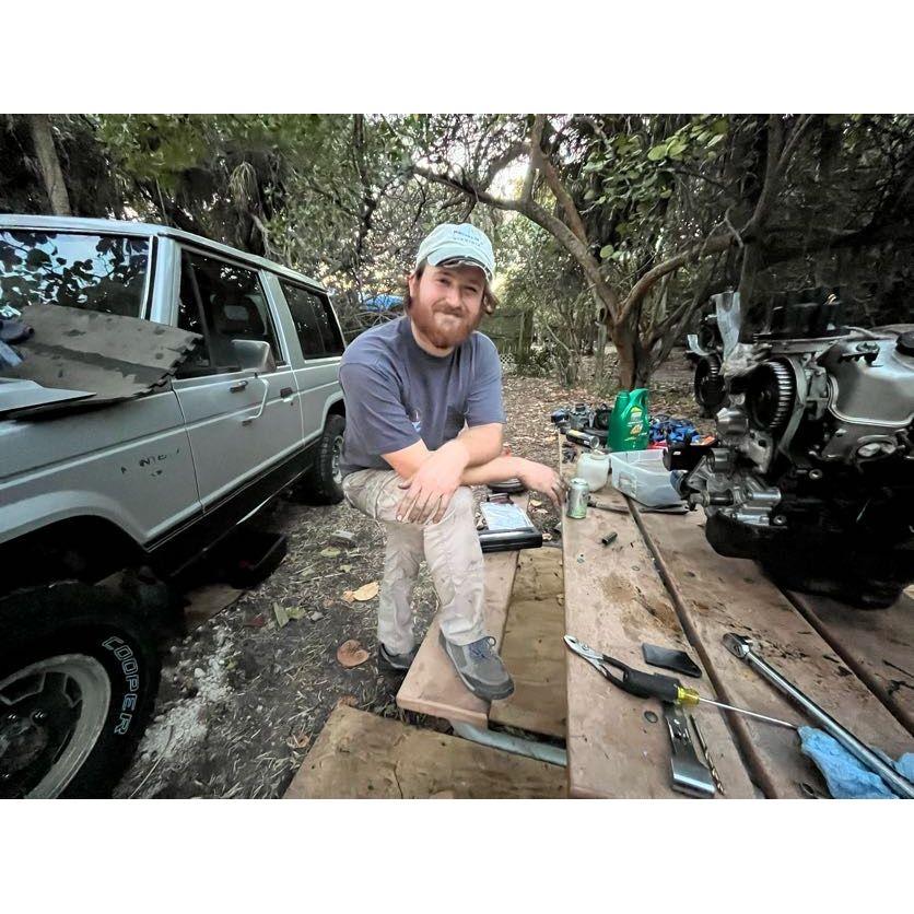 Billy builds Anna a car so she can commute (February 2022)