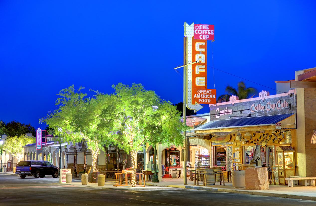 The Wedding Website of Lia Yateman and Wyatt Hallett