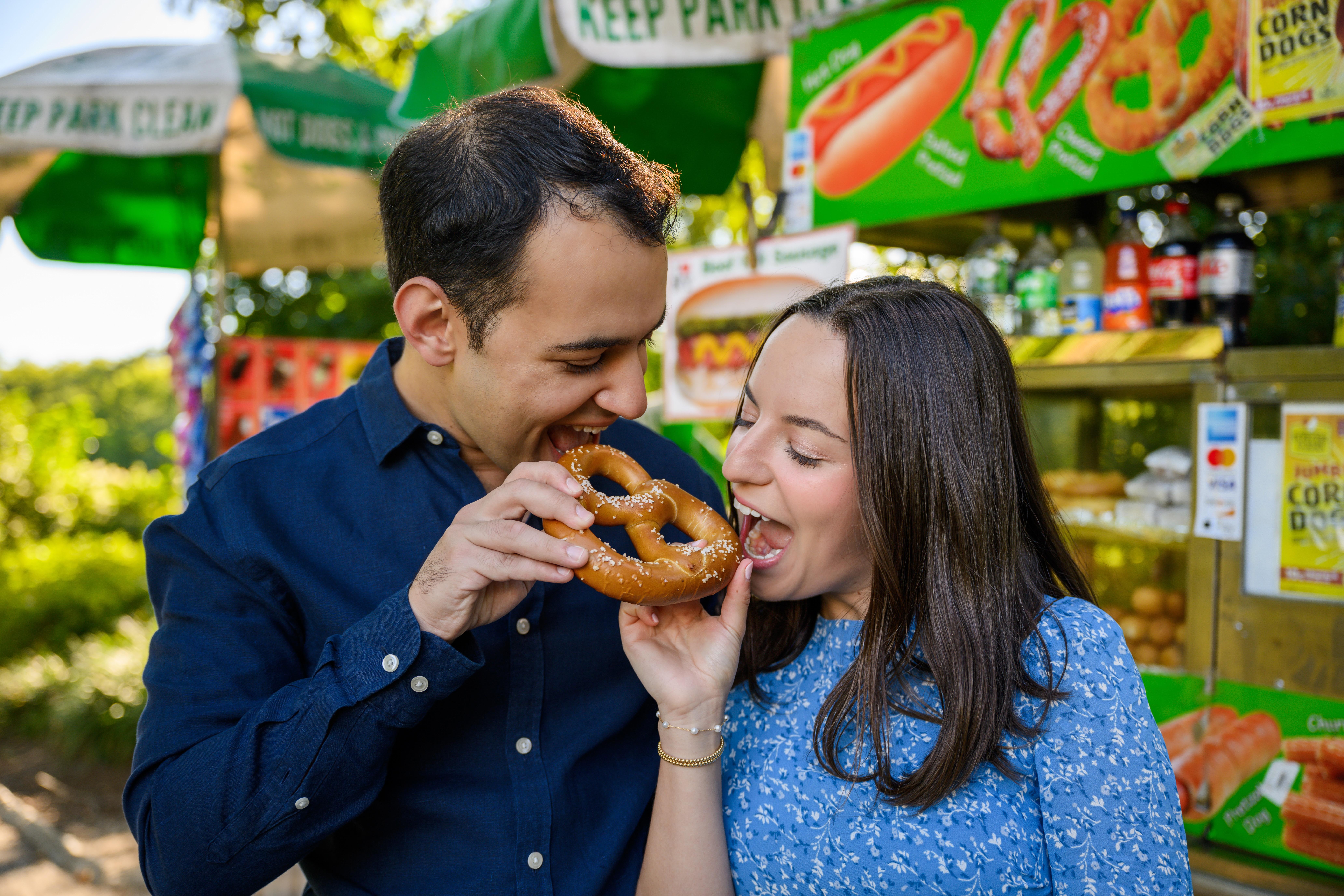 The Wedding Website of Ari Gontovnik and Rosie Eidelman