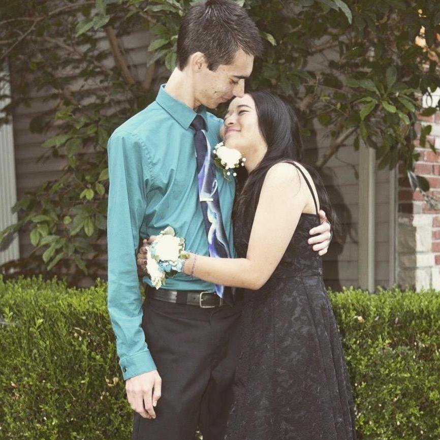 10/2/16 - Pictures before junior year homecoming!