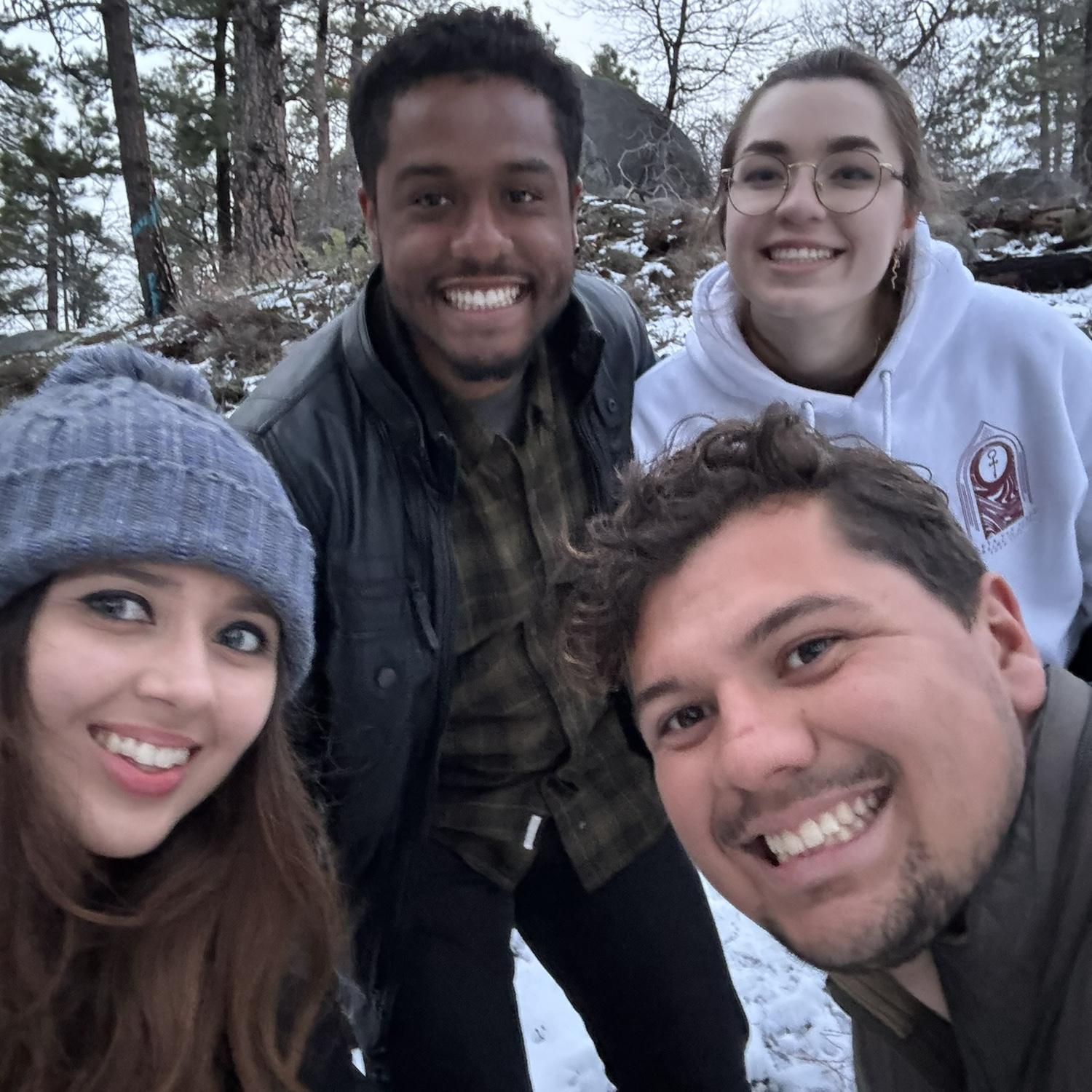 Snow day with Gigi and Augi Lua