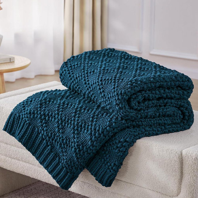 Anysay Knitted Weighted Blanket for Adult, Chunky Knit Weighted Throw for Sleep 60"*80" 17lbs, Cooling Breathable Machine Washable Heavy Blanket for Room Decor (Peacock, Queen)