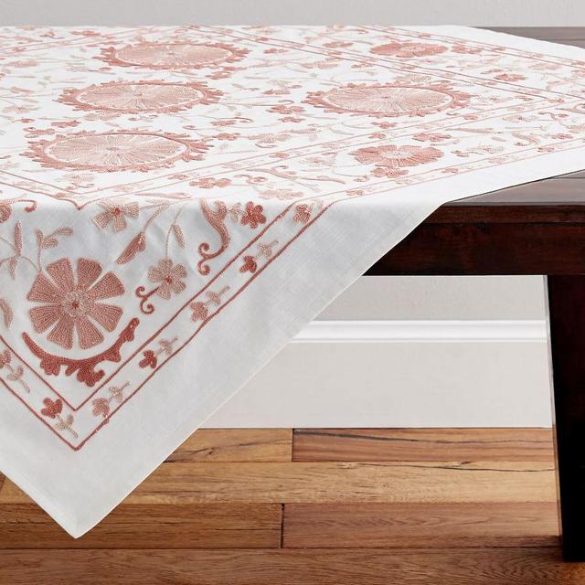 Arella Tablethrow - Blush