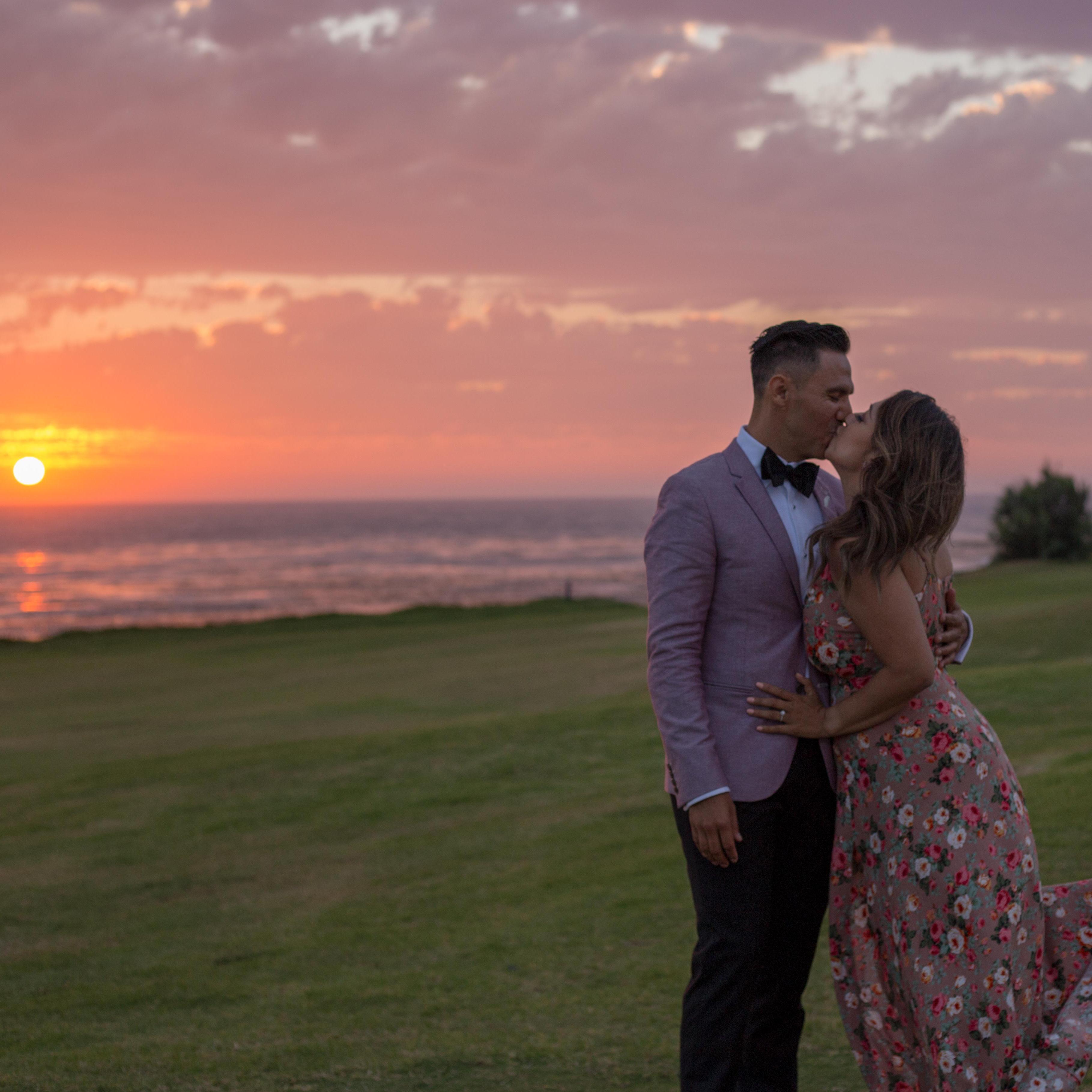 Sunset kisses in Mexico? Yea, we like that.