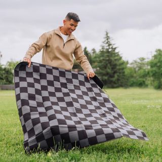 Water-Resistant Outdoor Blanket Tote