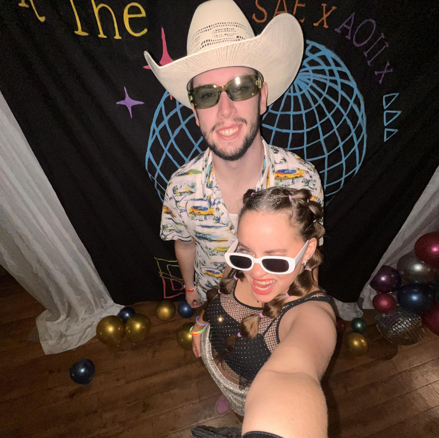 Rave themed date party at AOII!