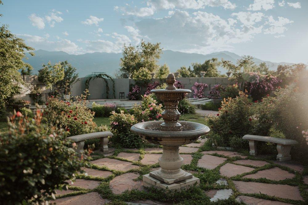 The Wedding Website of Madeline Smith and Chas Douthit