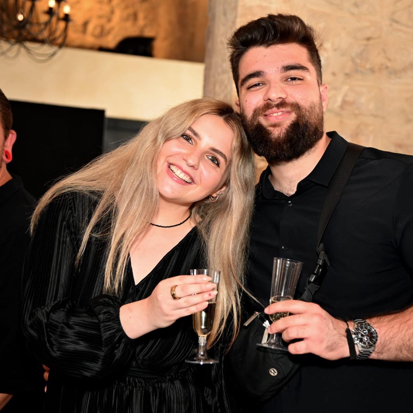 Celebrating our friends simchas together🥂