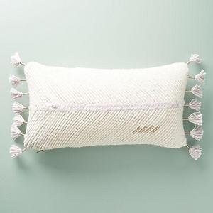 Embroidered Wilma Pillow (Lavender)