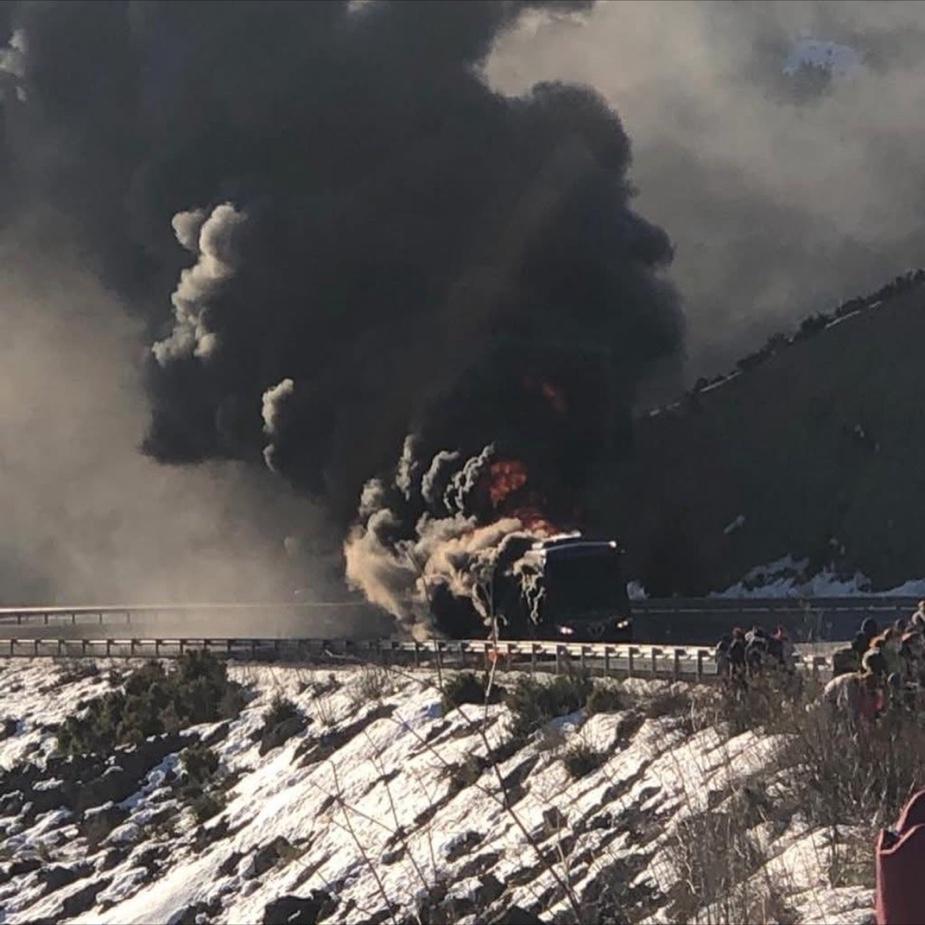 Here we have a picture of our bus blowing up..... Ahhh sweet memories