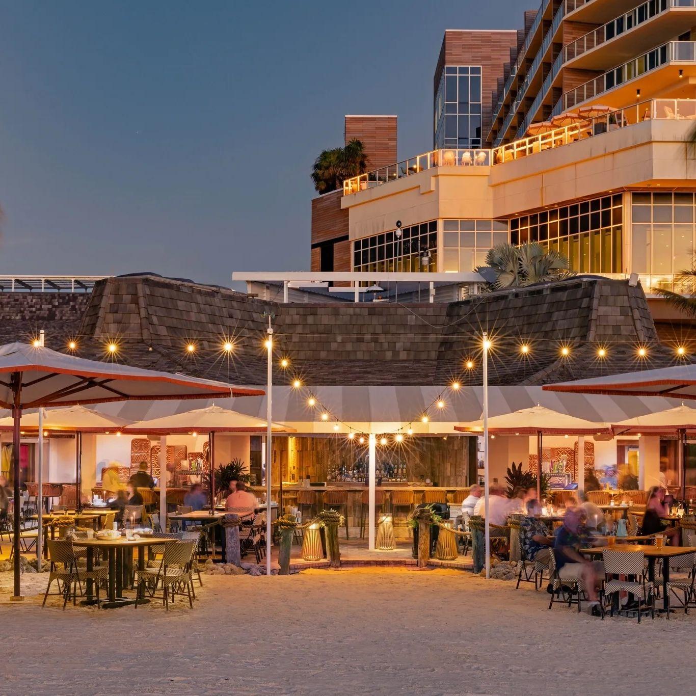 The Marriott's beach bar Quinn's - where we'll be Saturday evening!
