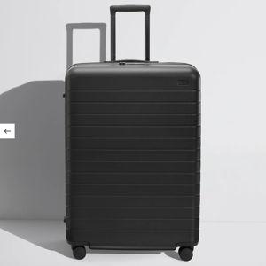 Away Luggage-The Large Flex: Jet Black