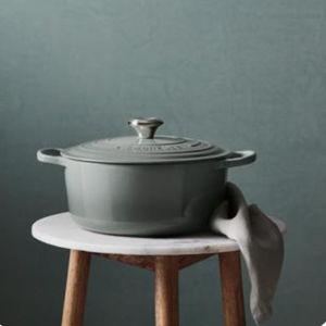 Le creuset Signature Round Dutch Oven