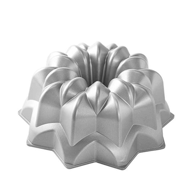 Nordic Ware Vintage Star Bundt Cake Pan, quotL x 9.67&quotW x 3.9&Quoth, Silver