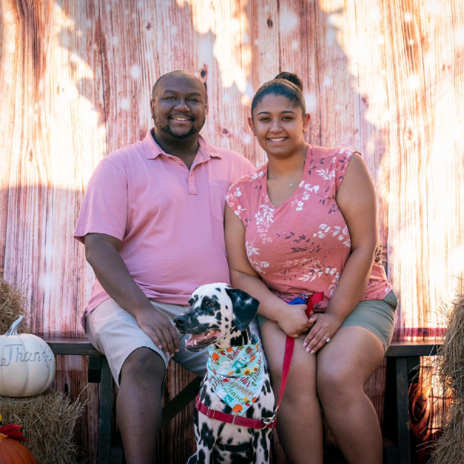 Fall Photos at Brewhound! We were helping raise funds for a local rescue at one of Pongo's dog parks and snapped some fall photos!
09.25.21