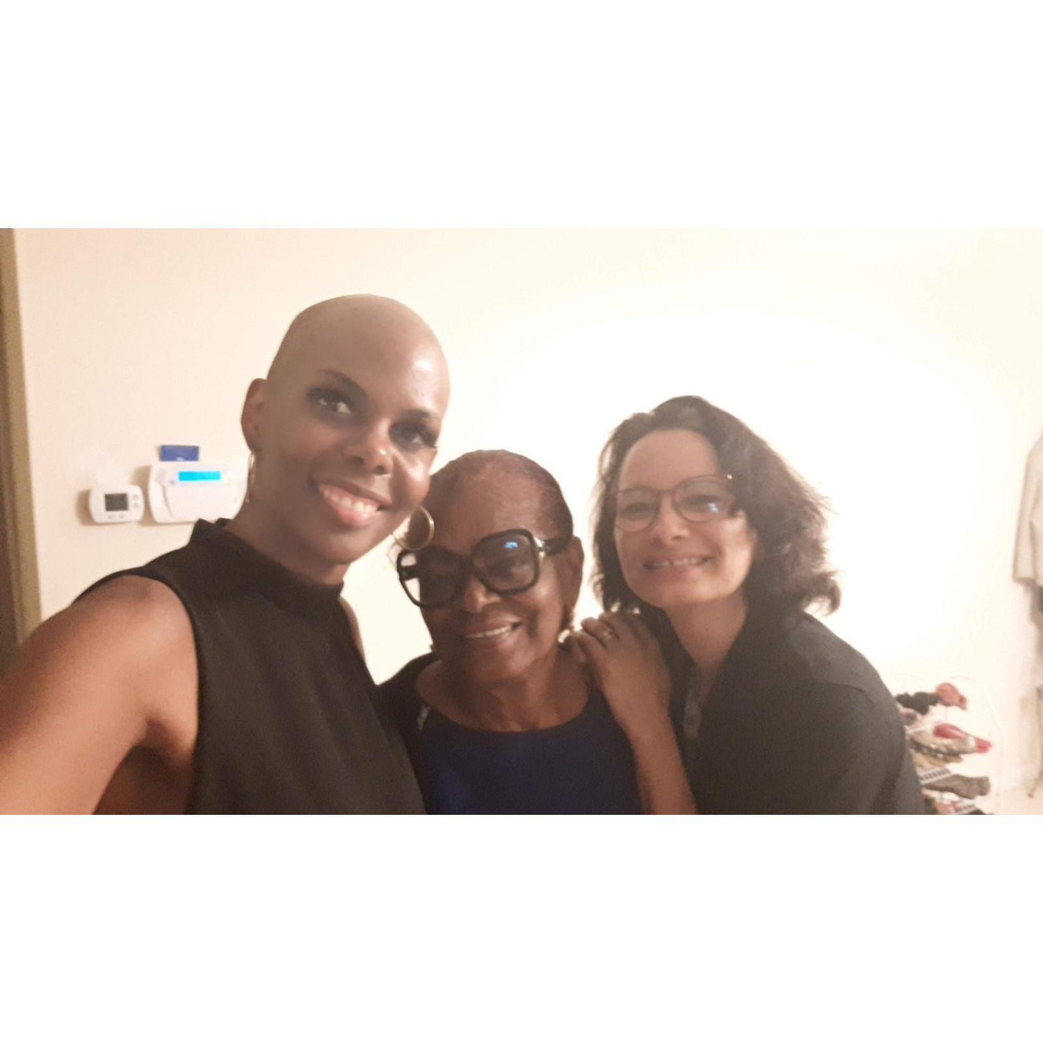 Mamitoo...one of the most supportive persons I know.
Si tu savais comment je t'apprecie.