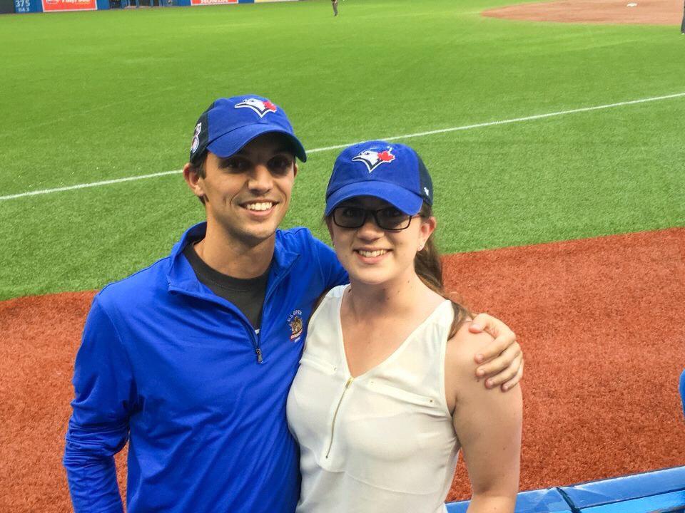 Ok! Ok! Blue Jays! Blue Jays!