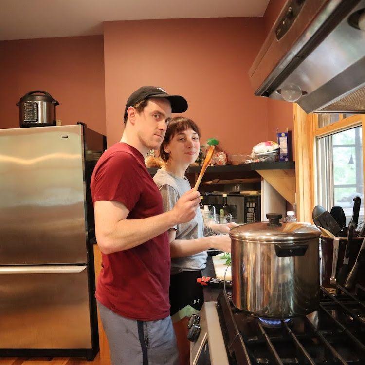Cooking Sunday sauce for friends in MA, 2022
