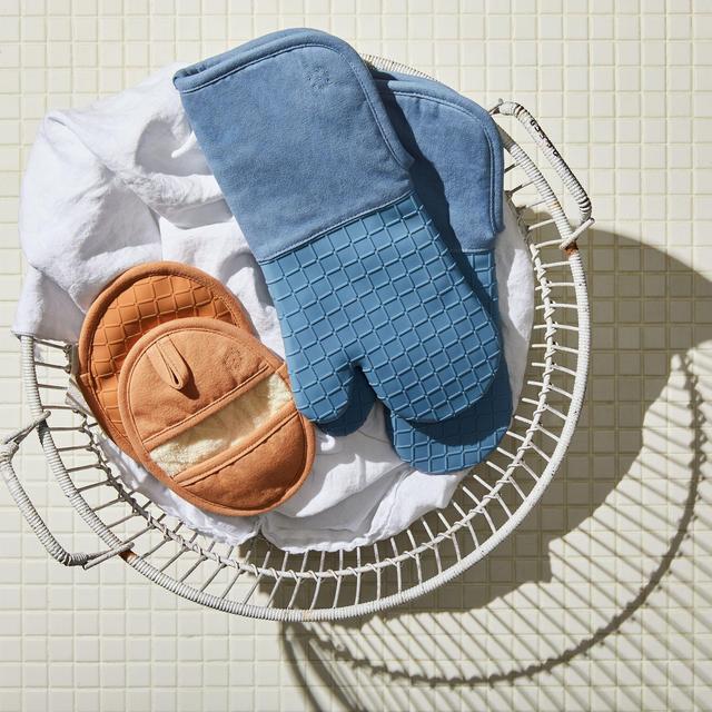 Five Two Silicone Oven Mitts & Pot Holders