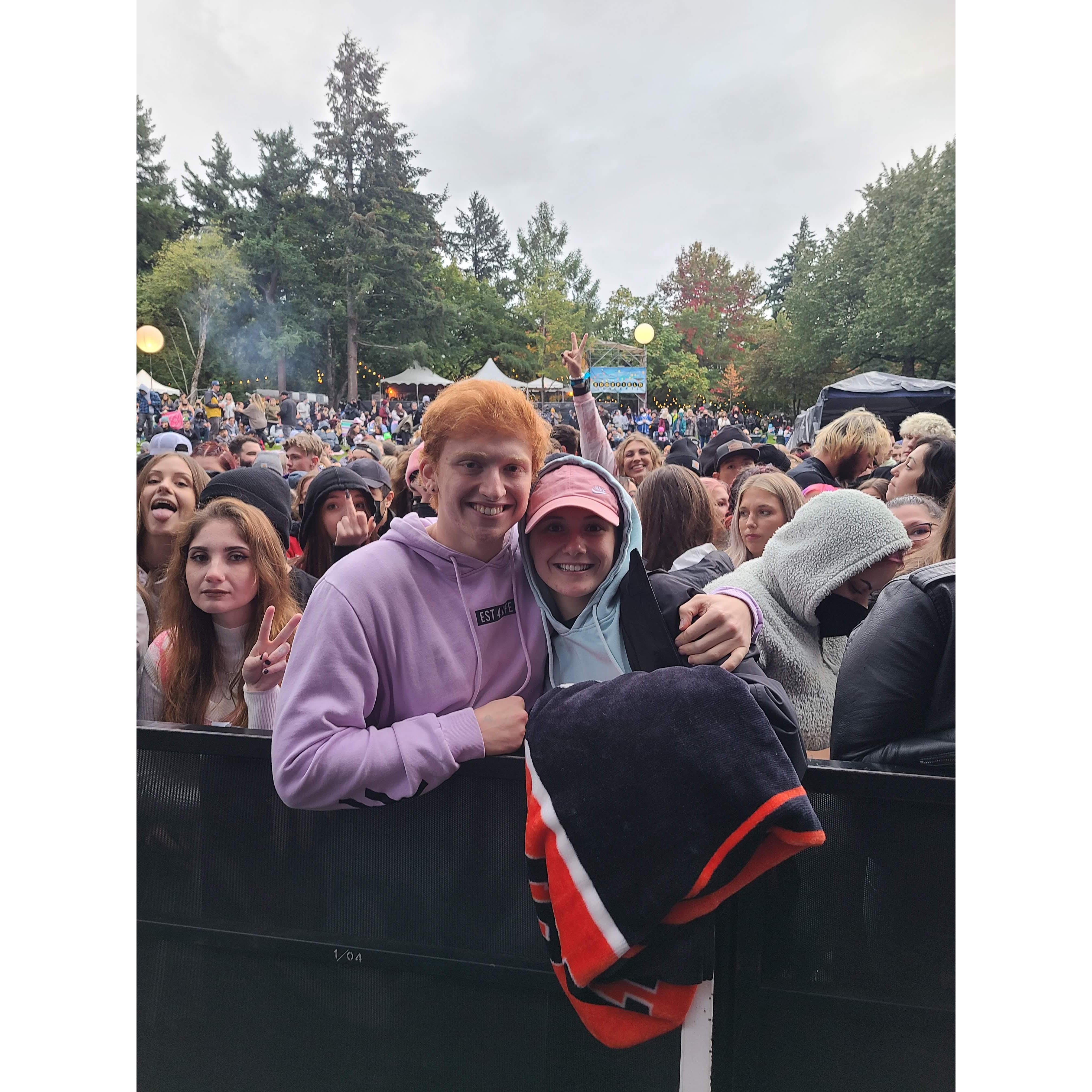 We attended our favorite artist (MGK) for our first concert together!