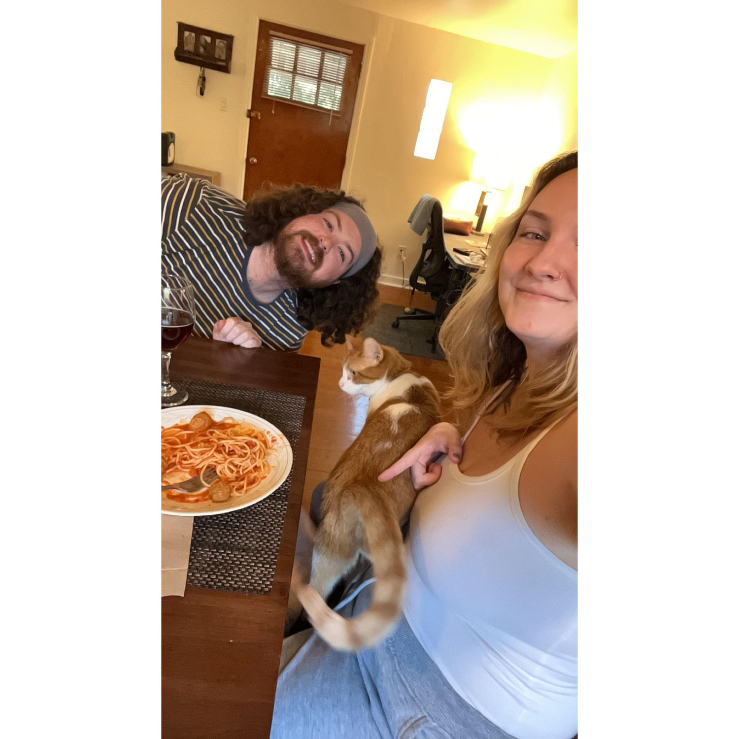 8.22.23 - Skarloey sits on Zoe's lap during a meal for the first time at their new house (13/17)