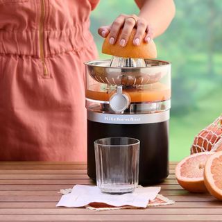 Go™ Cordless Citrus Juicer