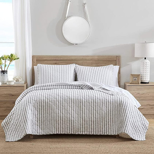 Stone Cottage | Willow Way Collection | Quilt Set - 100% Cotton, Reversible, Lightweight & Breathable Bedding with Matching Shams, Pre-Washed for Added Softness, King, Grey
