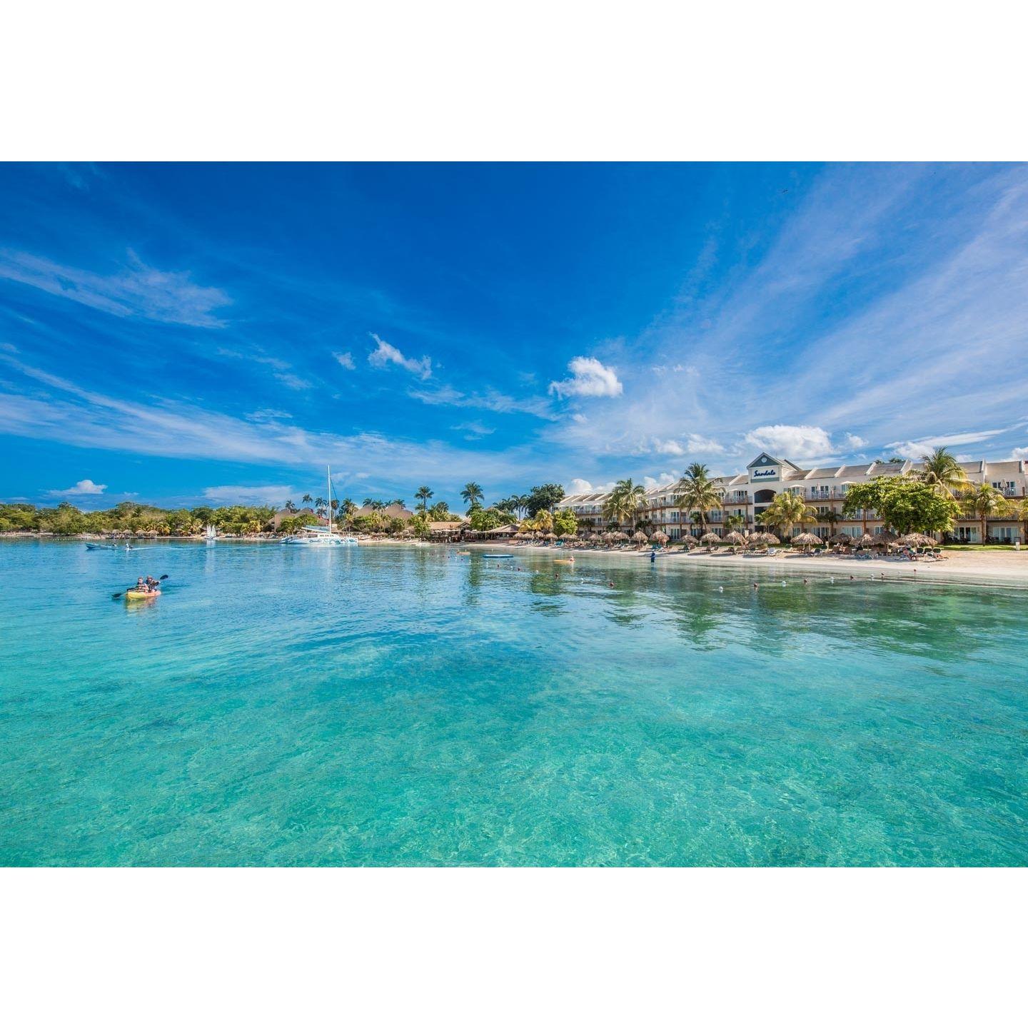 When the ocean sparkles and the sky smiles, you can’t help but float on sunshine