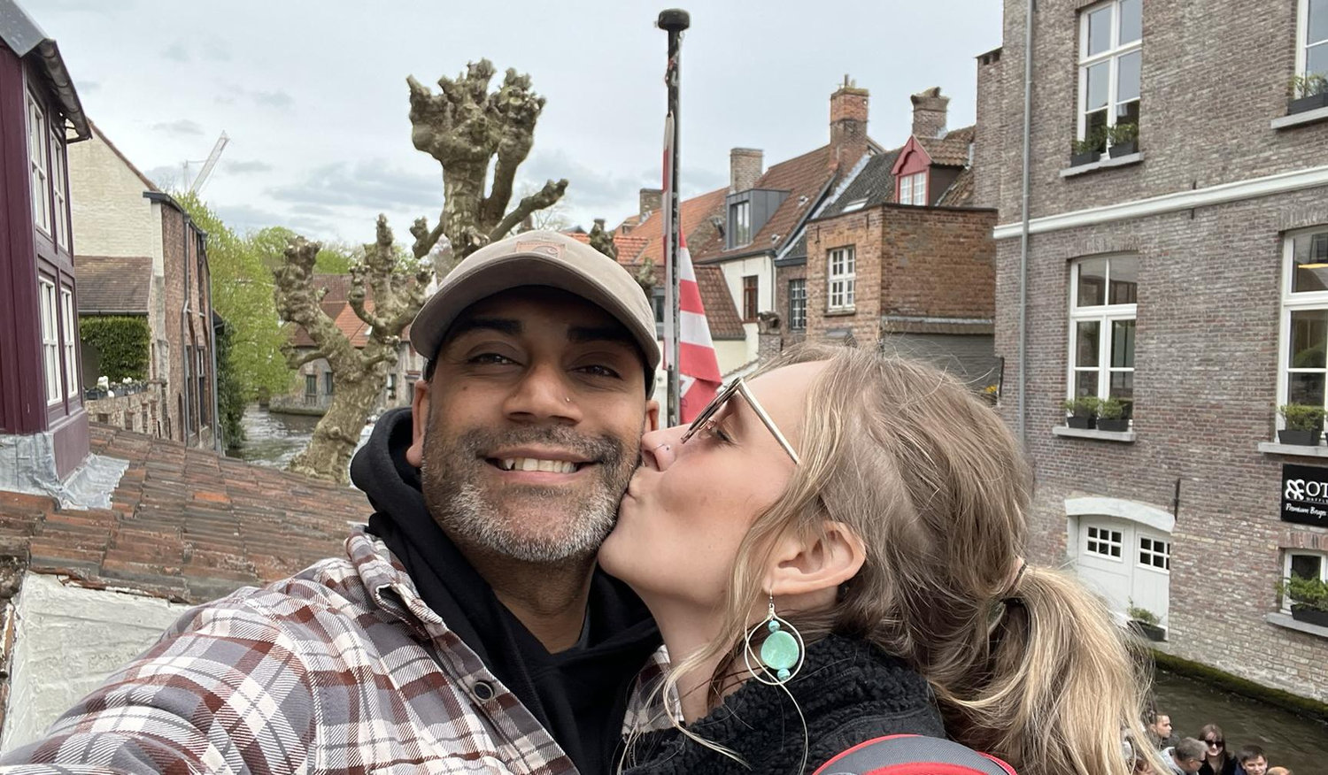 The Wedding Website of Tarun Sharma and Jeanette Flory