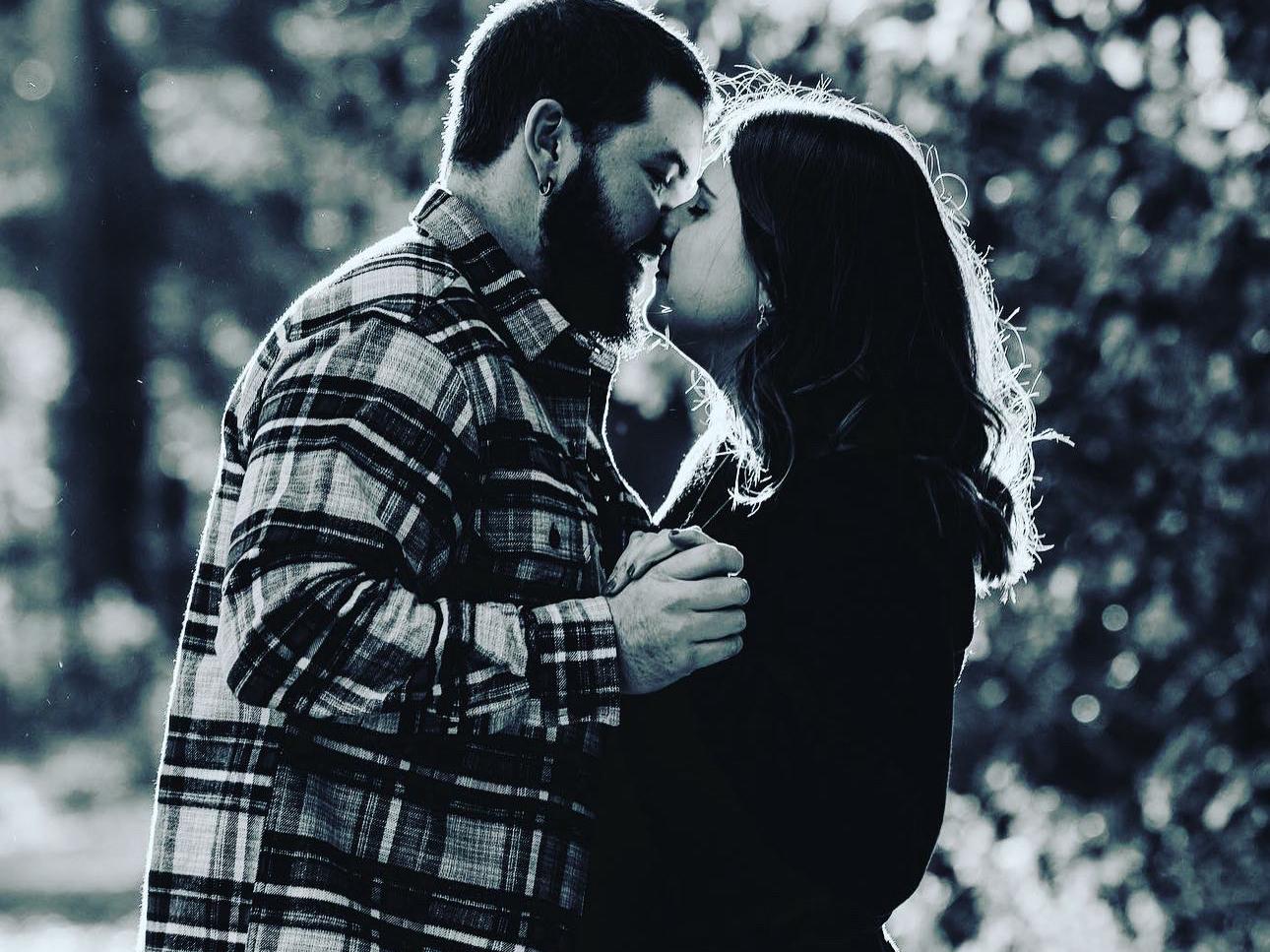 The Wedding Website of Lindsey Sandler and Matthew Robinson