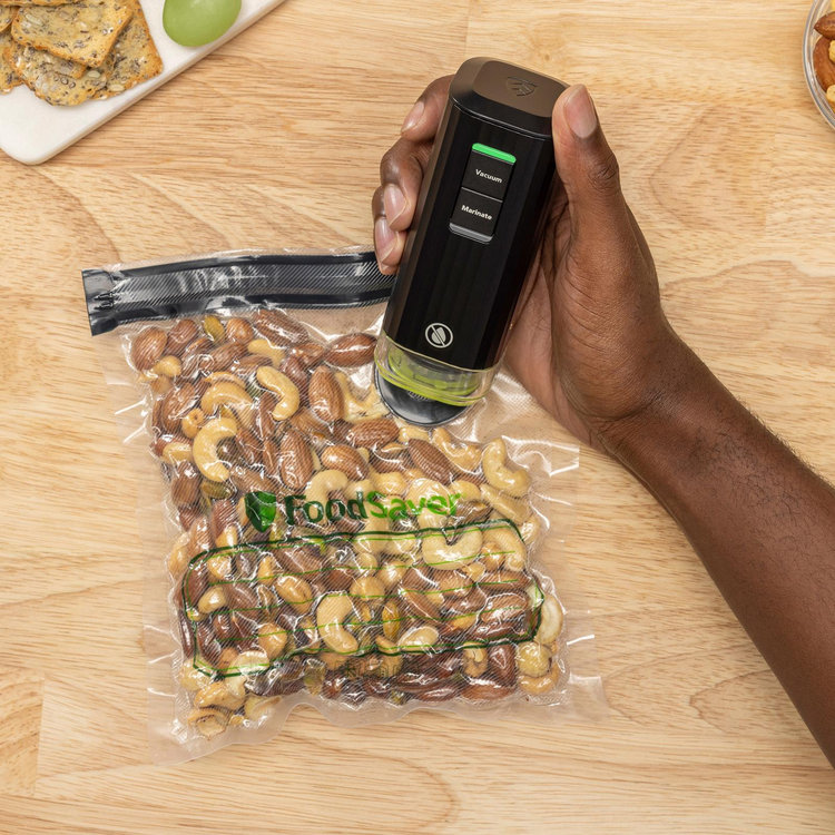 Foodsaver, Handheld+ 2-in-1 Vacuum Sealing System | Zola