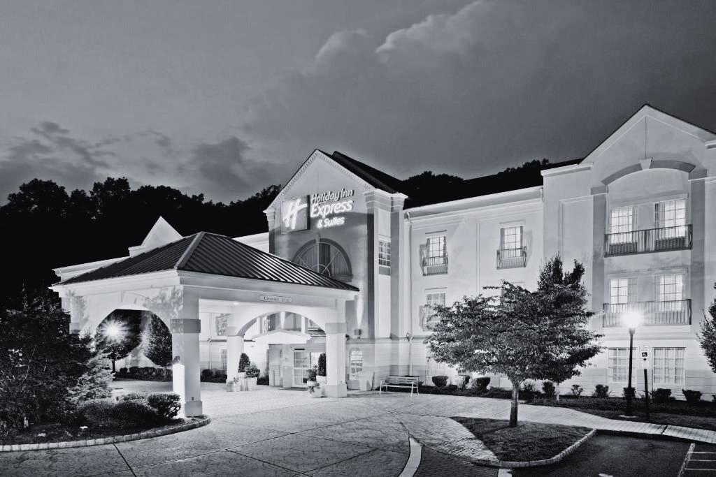 The Wedding Website of Gianna Venezia and Vincent Matano