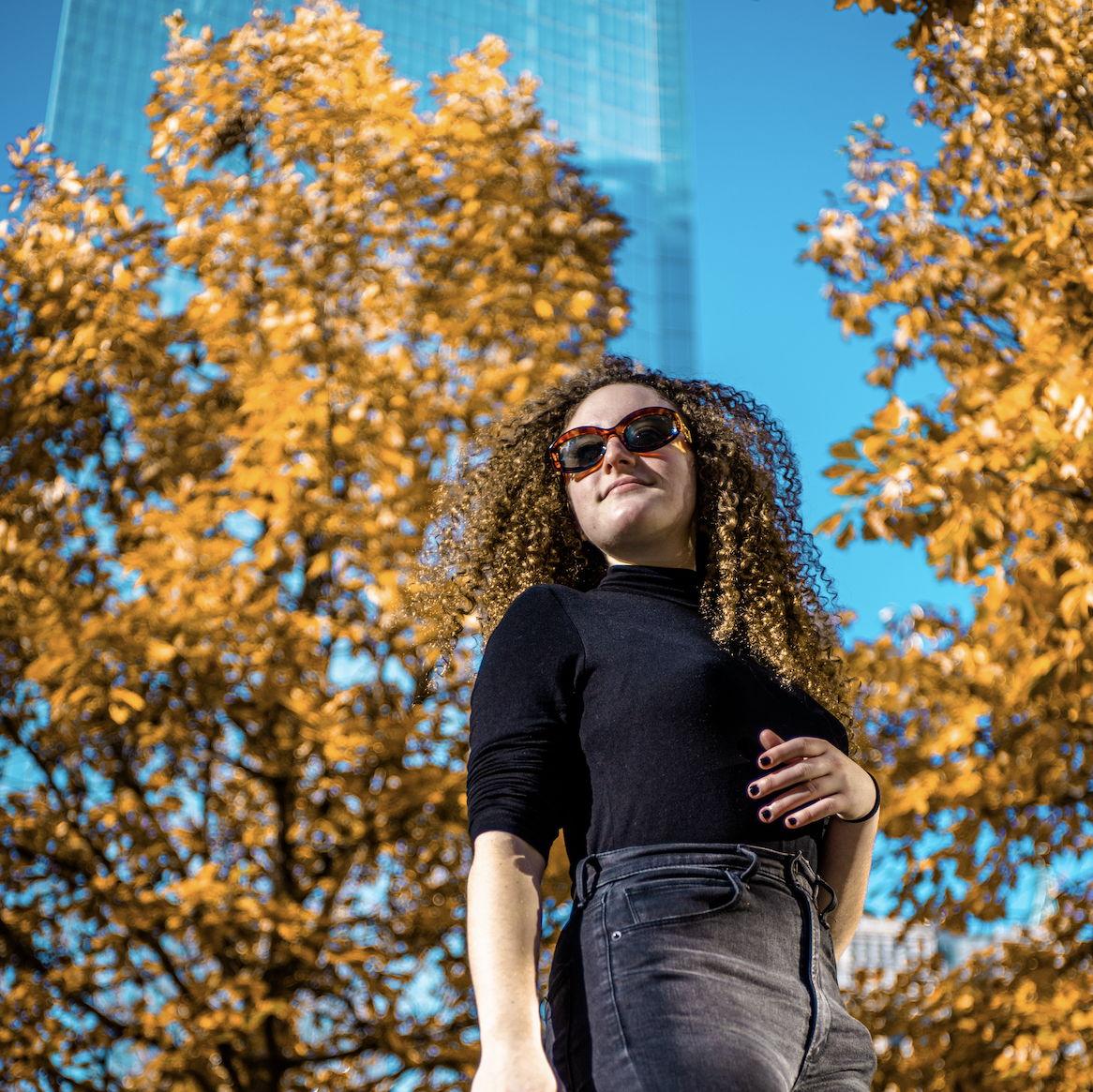 Mariel in NYC, also the cover of a playlist Nathan made for me: https://open.spotify.com/playlist/6T6Hj6oHn90gx74zUkYLNH?si=Xiy_eJw1TVCTey7HBlmqig&pi=7J0nnxhRSCKum&nd=1&dlsi=8e1816b294c94f95