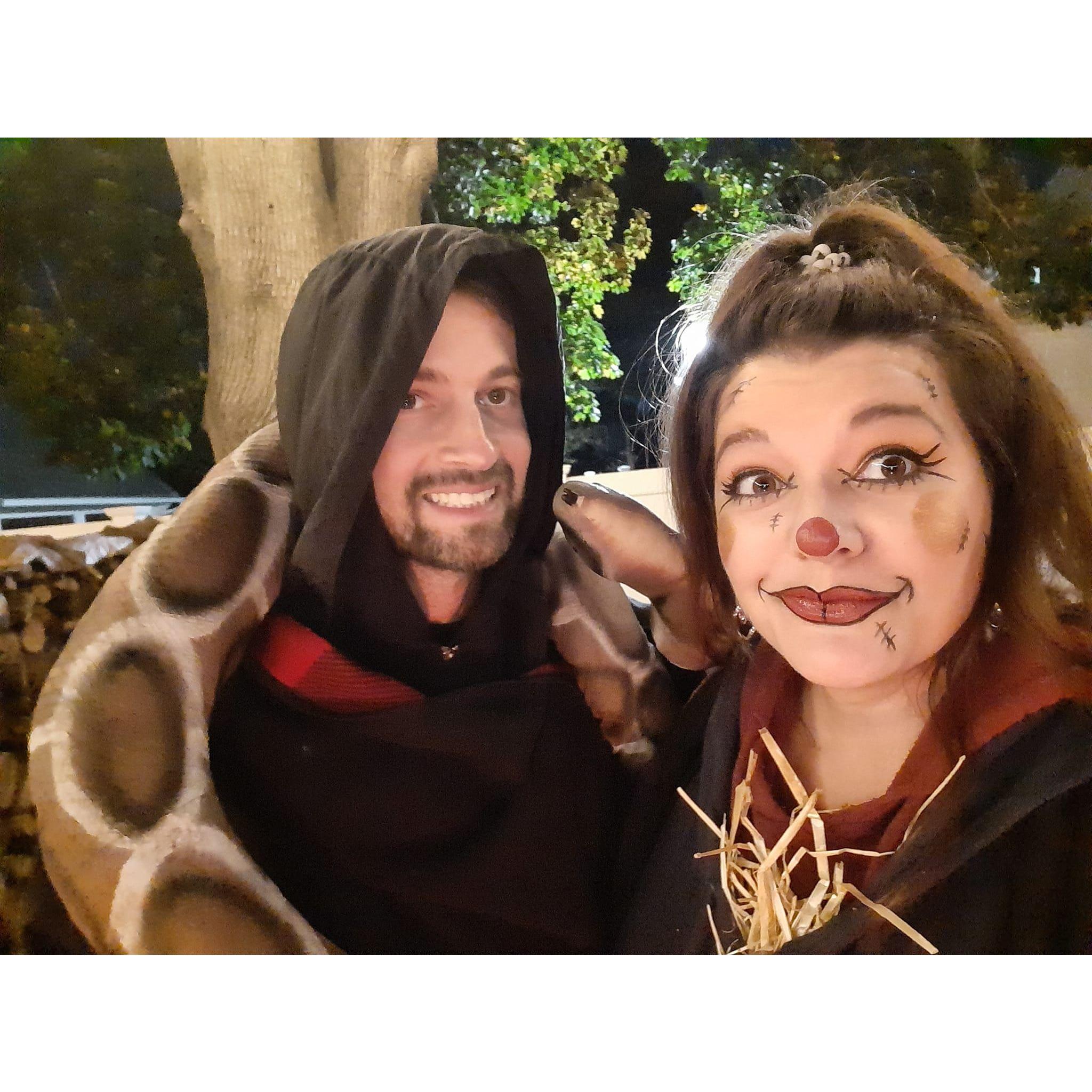 Scarecrow and creepy snake - Halloween Fun