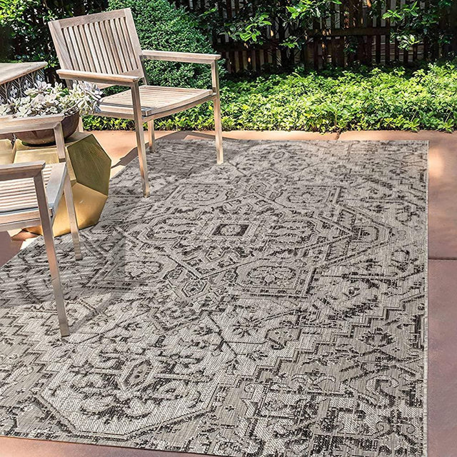 JONATHAN Y Estrella Bohemian Medallion Textured Weave Indoor/Outdoor Black/Gray 8 ft. x 10 ft. Area-Rug, Coastal,Easy-Cleaning,HighTraffic,LivingRoom,Backyard, Non Shedding (SMB105D-8)