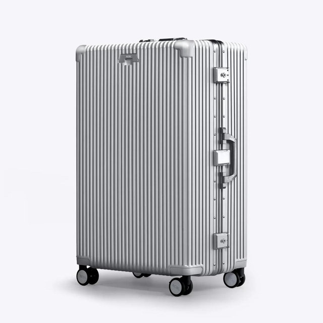 Check-In: All-In-One 28" - Silver