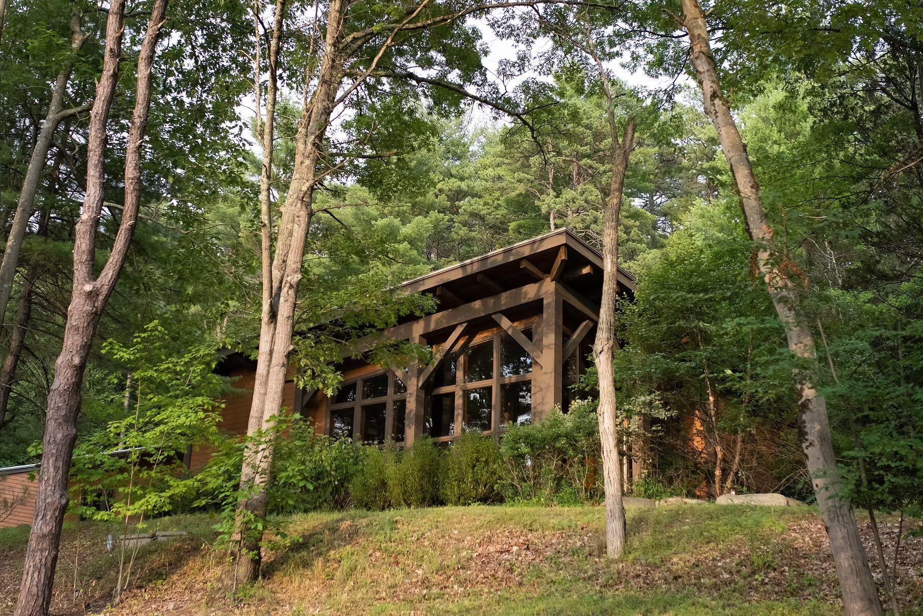 The Wedding Website of Romina Berberi and Justin Oppus