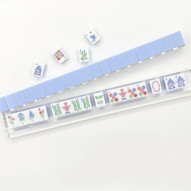 Scallop Acrylic Mahjong Racks