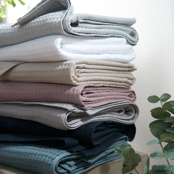 Uchino Waffle Twist Bath Towel