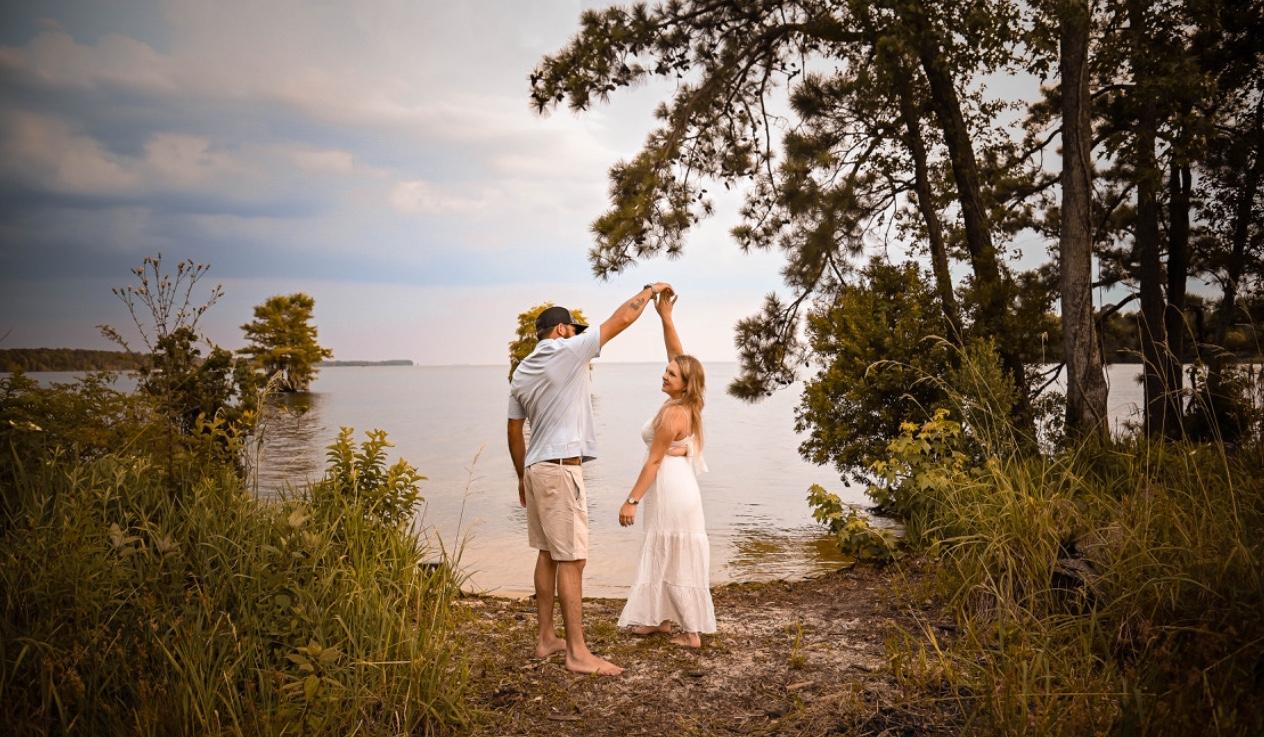 The Wedding Website of Ashley Hilton and Glenn Tumbleston