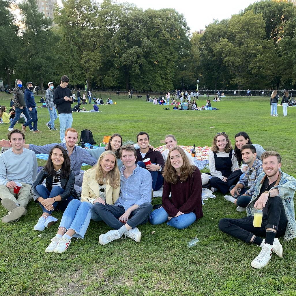 A Lucas specialty - organizing our friends to celebrate Hanna's birthday in New York