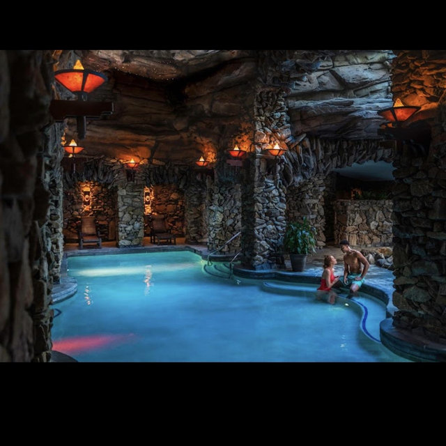 80-Minute Couples Massage