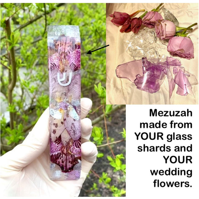 Jewish chuppah glass shard mezuzah. Made from YOUR glass and YOUR wedding flowers. Fast shipping.Chuppah glass art-Broken wedding glass-gift