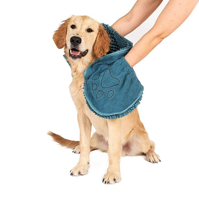 The Original Dirty Dog Shammy Ultra Absorbent Microfiber Quick Drying Towel with Hand Pockets for Wet Dog Handling and Grip is Perfect for Bath, Rain, Beach – Machine Washable