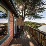 River's End Restaurant & Inn