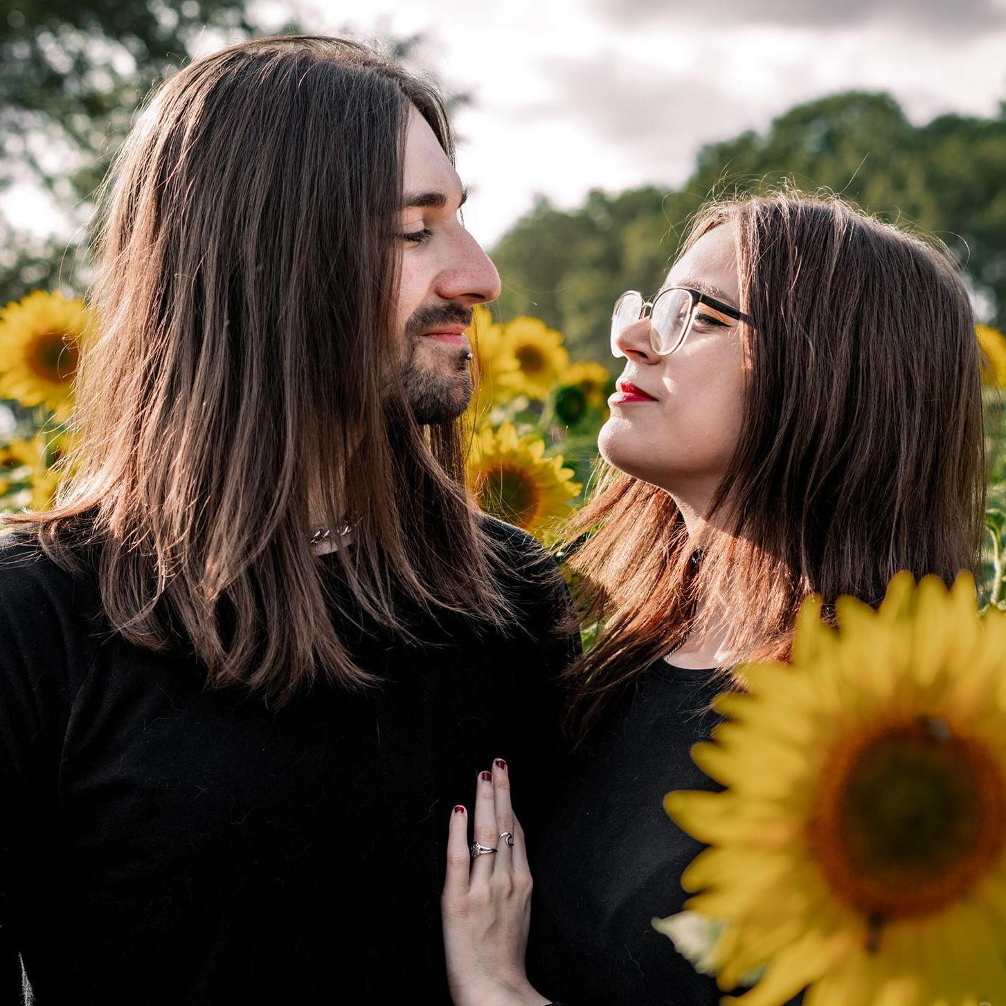 Sunflower photoshoot captured by Indie Empressions