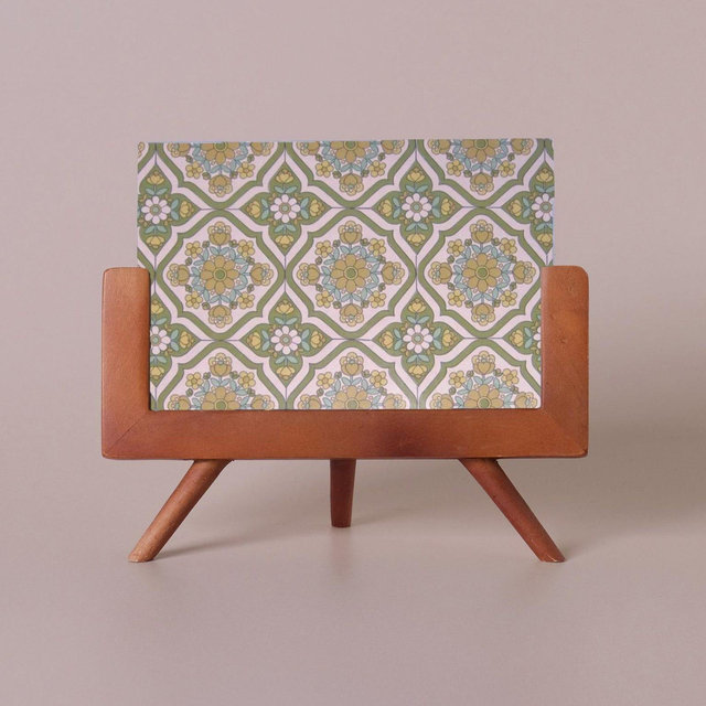 Legged Wood Photo Frame, Mid-Century Modern Wooden Frame, 4x6 Photo Holder, Vintage Photo Frame with Angled Legs, Desk Frame, Home Decor