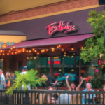 Tres Hombres Long Bar & Grill
