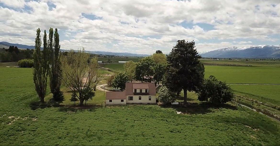 The Wedding Website of Paula Fitzgerald and Ty Thrall