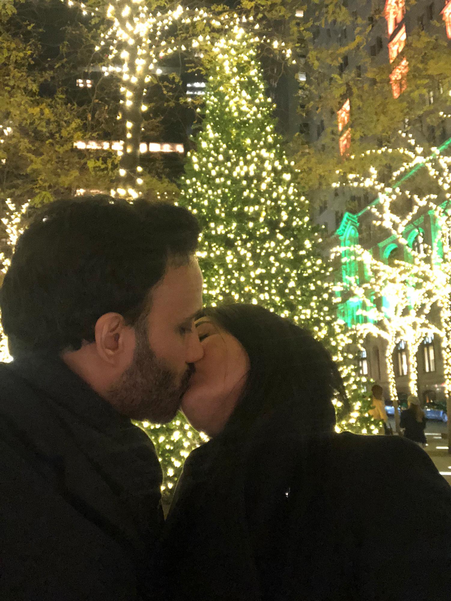 Feeling the Christmas, New York.
